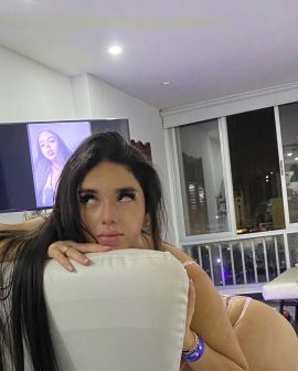 Emily Muñeton