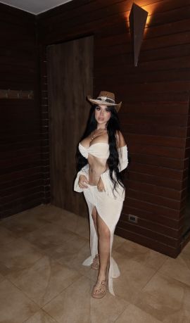 Emily Muñeton