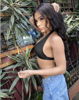 Mia Montesinos