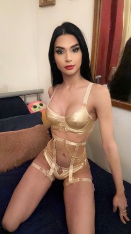 Kiri Fox