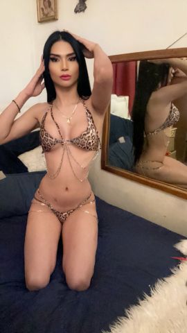 Kiri Fox