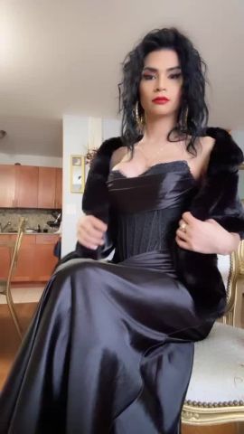Kiri Fox