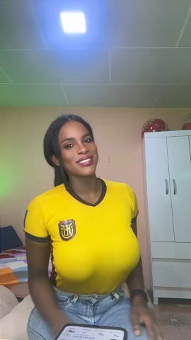 Thais Caicedo 