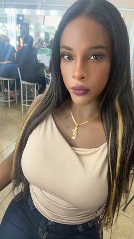 Thais Caicedo 
