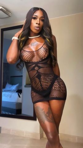 Reyonna Nichole 
