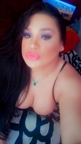 TS Melissa xxxl sexy