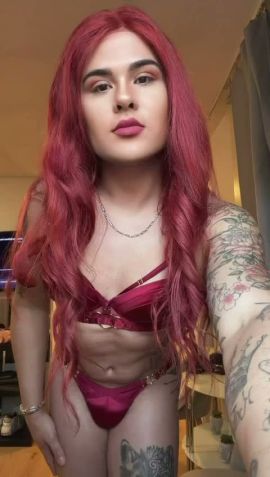 MIKAELLA VINOT 
