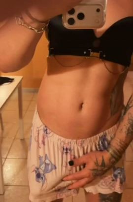 MIKAELLA VINOT 