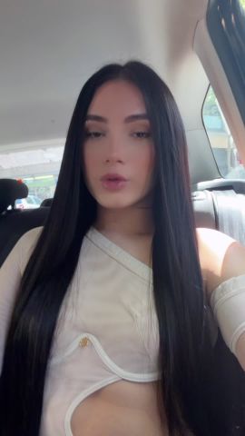 Laura Fox