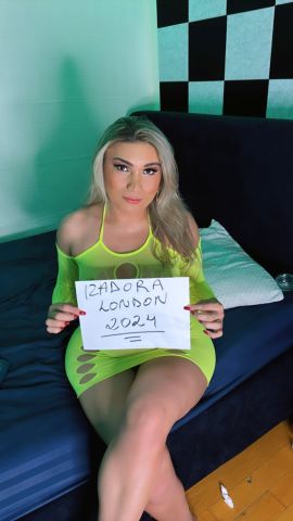  Iza Venturini