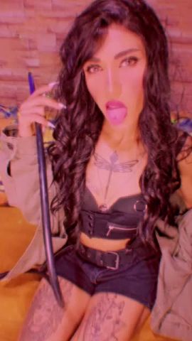 QueenR