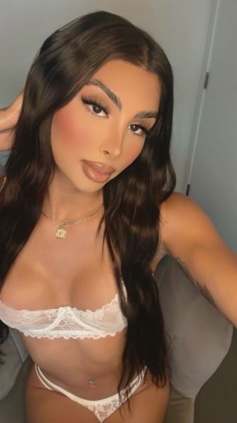 Escorts Trans College TGirl in Los Angeles