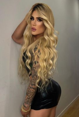 Catalina Versace