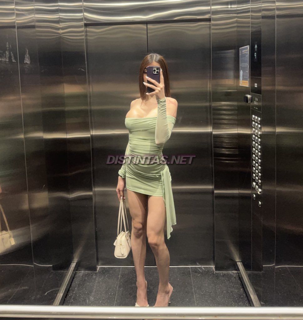 Chloe A