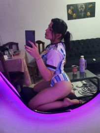 Lira Victoria