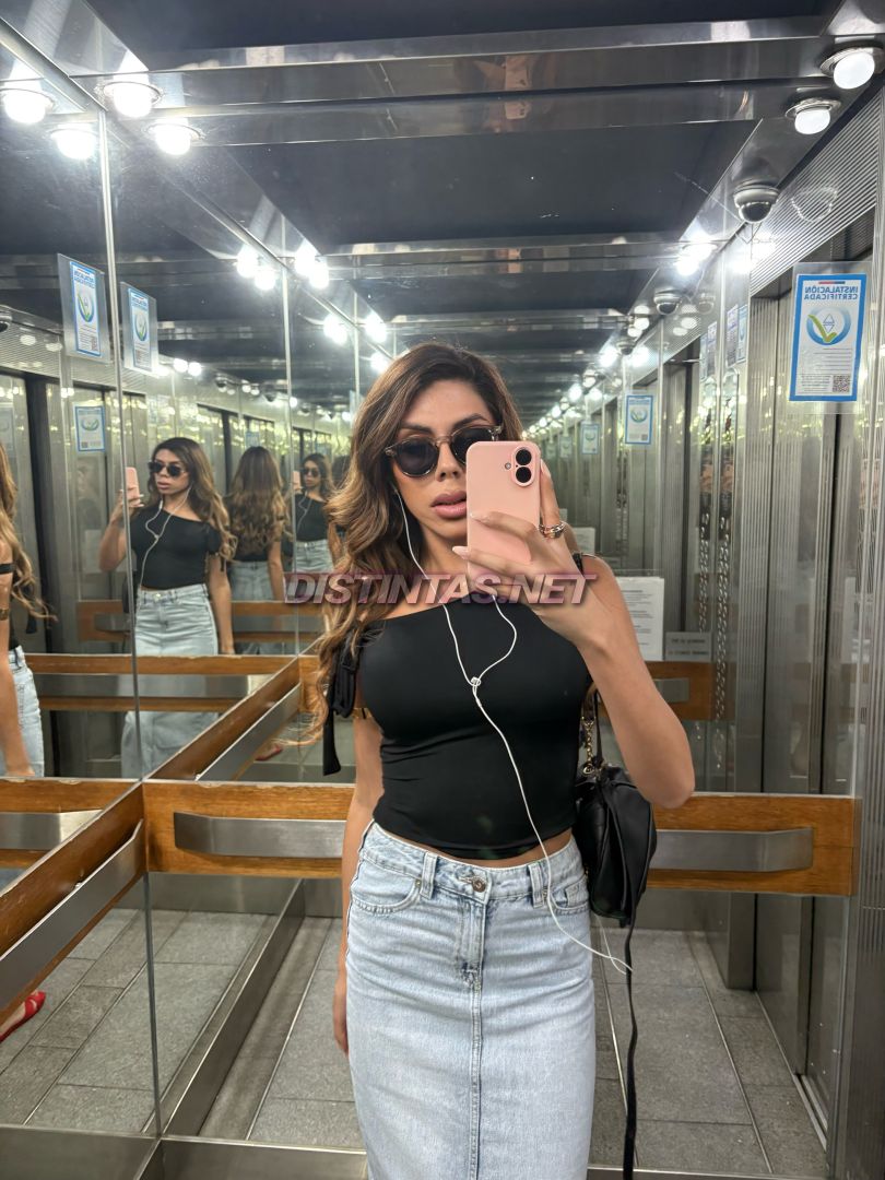 Adriana C