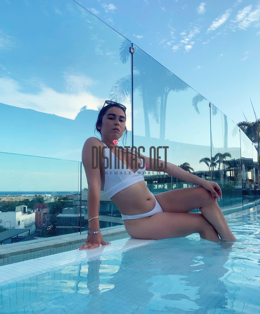 Alina Garza