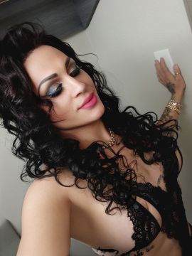 Lorena Queen