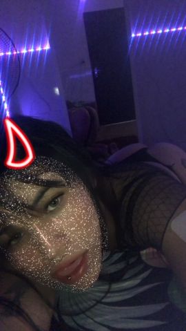 Amber Mendoza 
