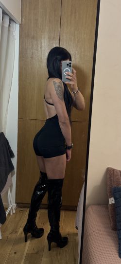 Nicolle bolzanny dominatrix
