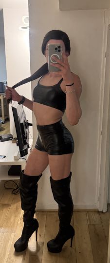 Nicolle bolzanny dominatrix