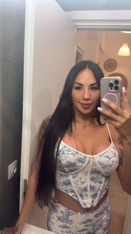 Julia Azevedo