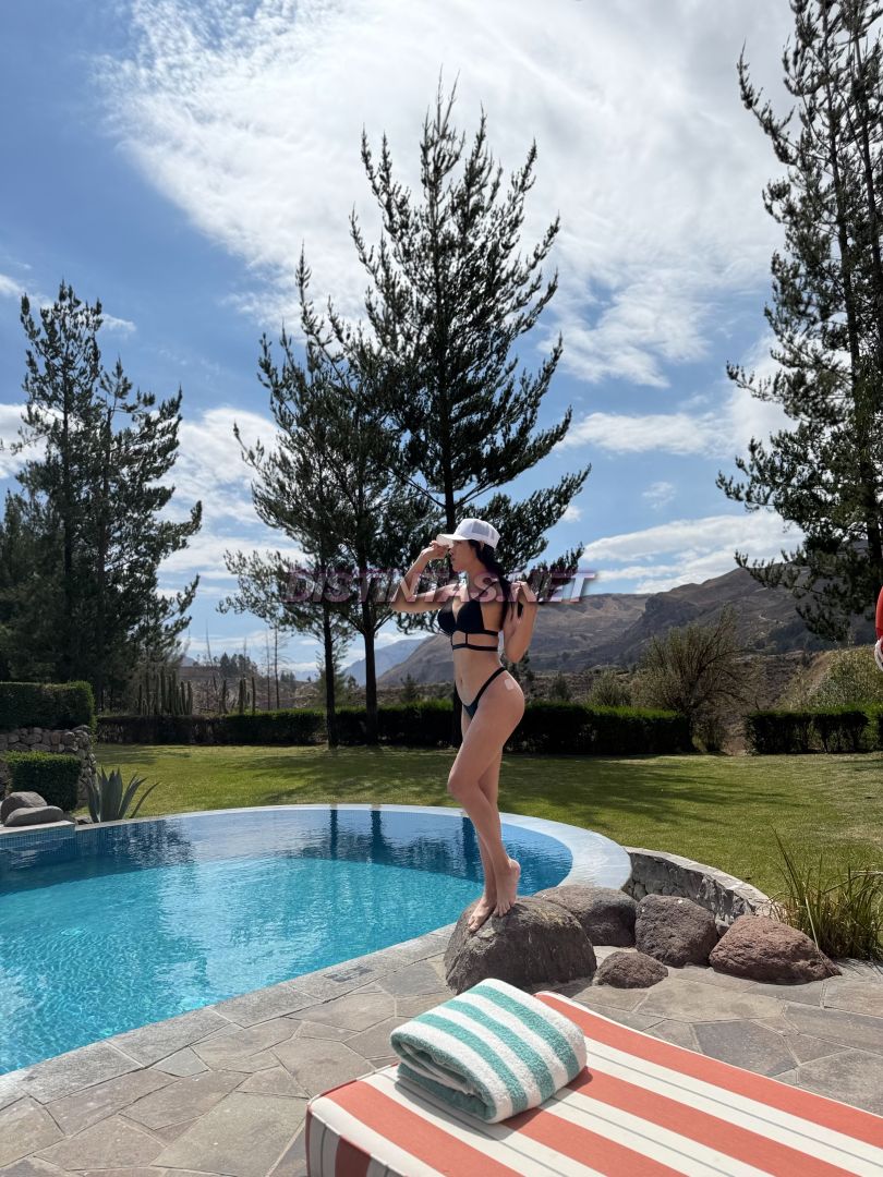 Nicol hot 