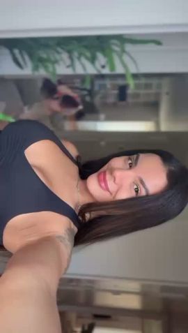  Livia