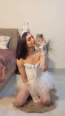 Nouf Arab