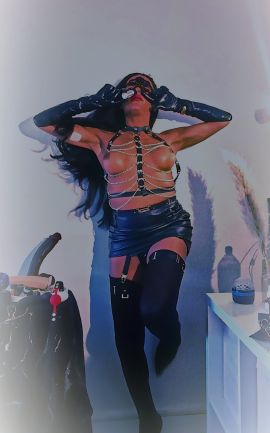 Bella Belluthi 