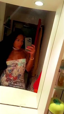 Bella Belluthi 