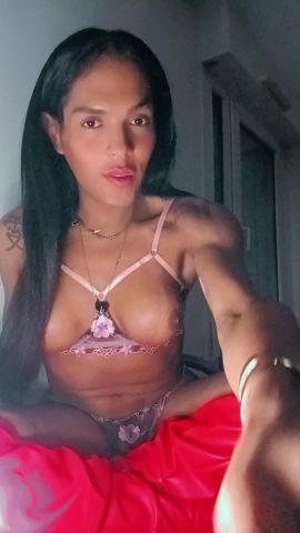 Bella Belluthi 