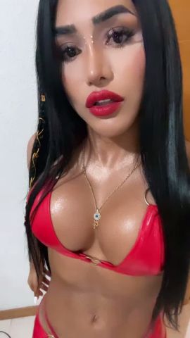 Georgina Ts