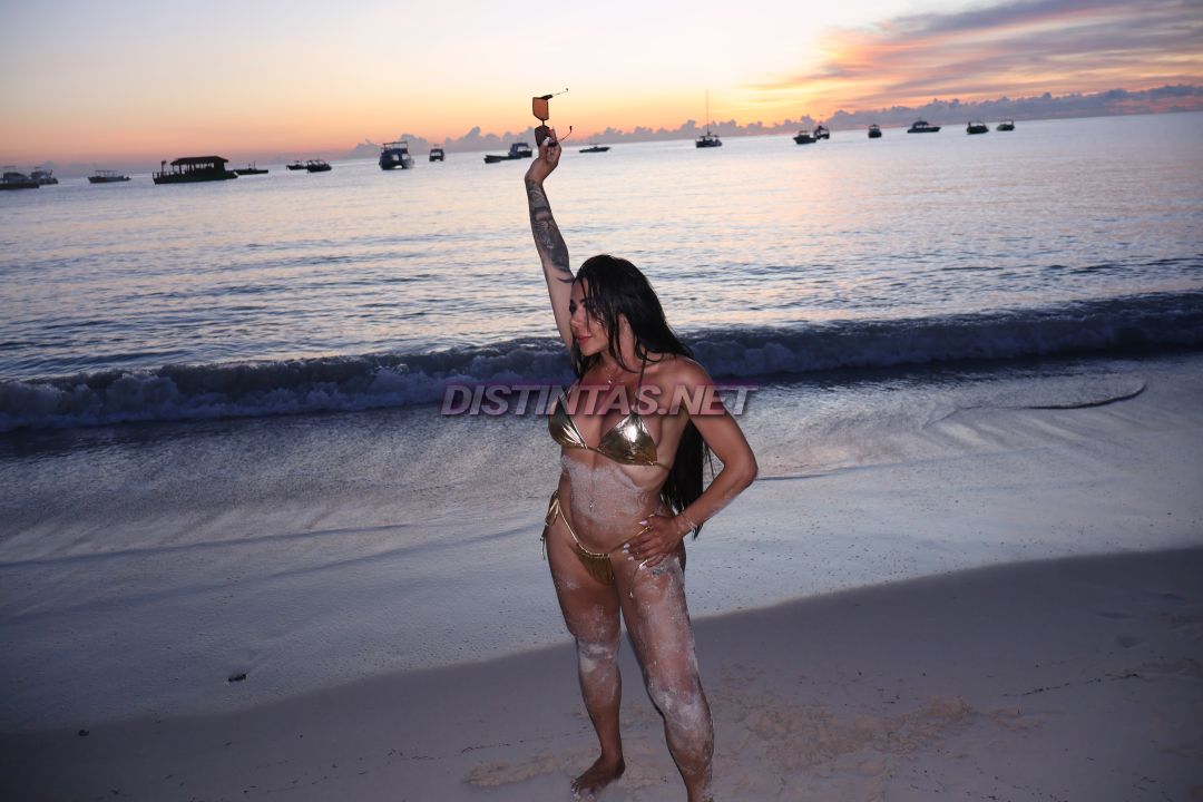 Ariana XXL