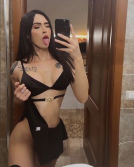 Valentina Roxx