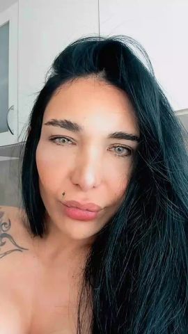 Isabella Hot A