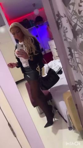 Michelle Paris