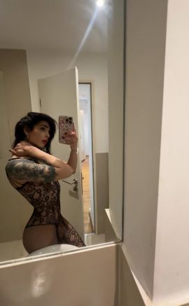 Amelia TS XXL