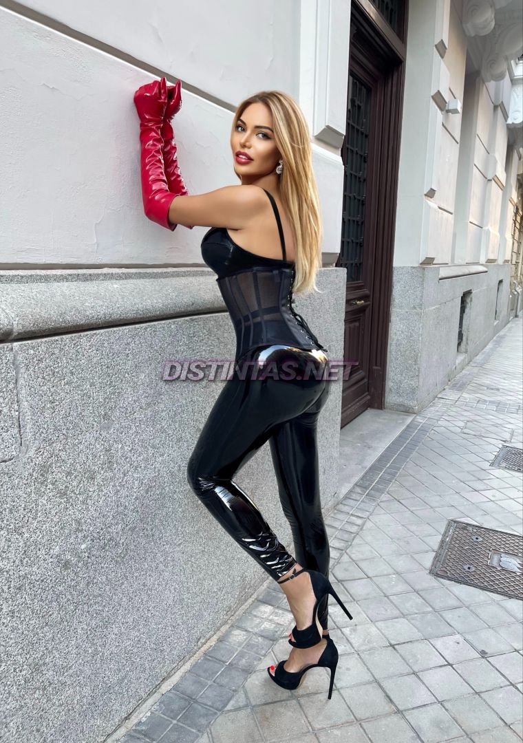 Daniella Larsen