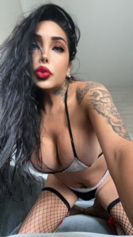 LINDA MORE
