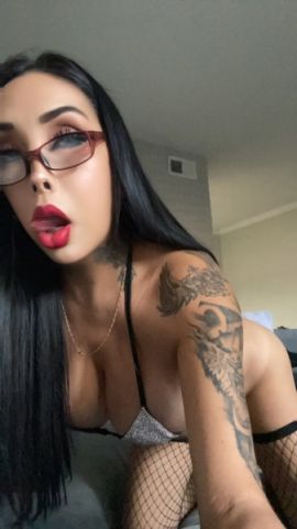 LINDA MORE