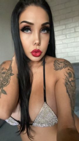 LINDA MORE