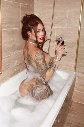 Yanna 