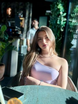 Isis Muniz