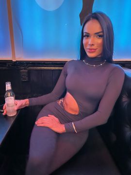 Nicole Hot