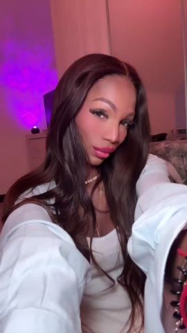 Liz Ebonny