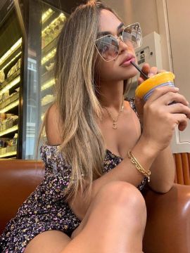 Thays Petite