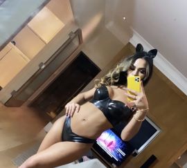 Thays Petite