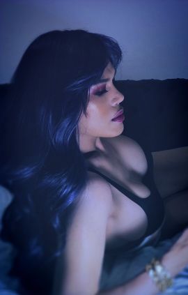 Mistress Yve