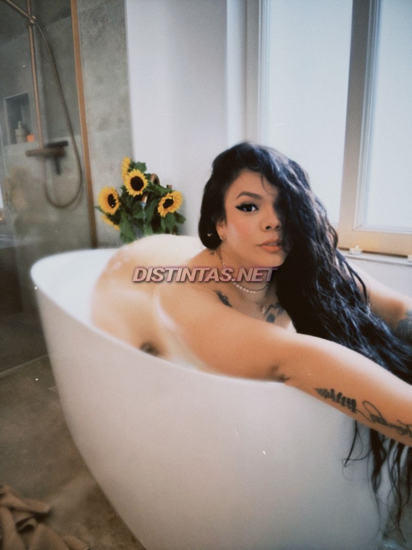 Gaby Hot